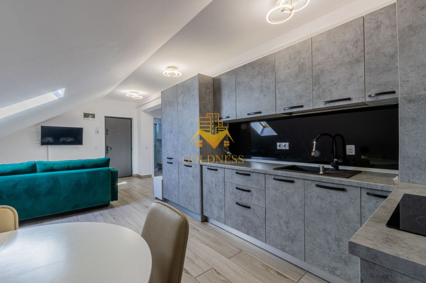 3 camere, modern, bloc nou, garaj,Europa zona Complex Luminia,Moldovan - Imagine principala