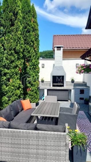 Vilă Individuală Generoasă(220 mp)cu Panouri Fotovoltaice 7 kW-Corunca - foto 3