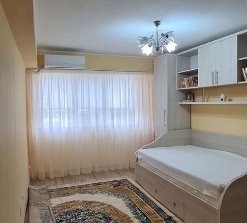 De inchiriat apartament 1 camera micro 20, etaj 1, 1500 lei - Imagine principala