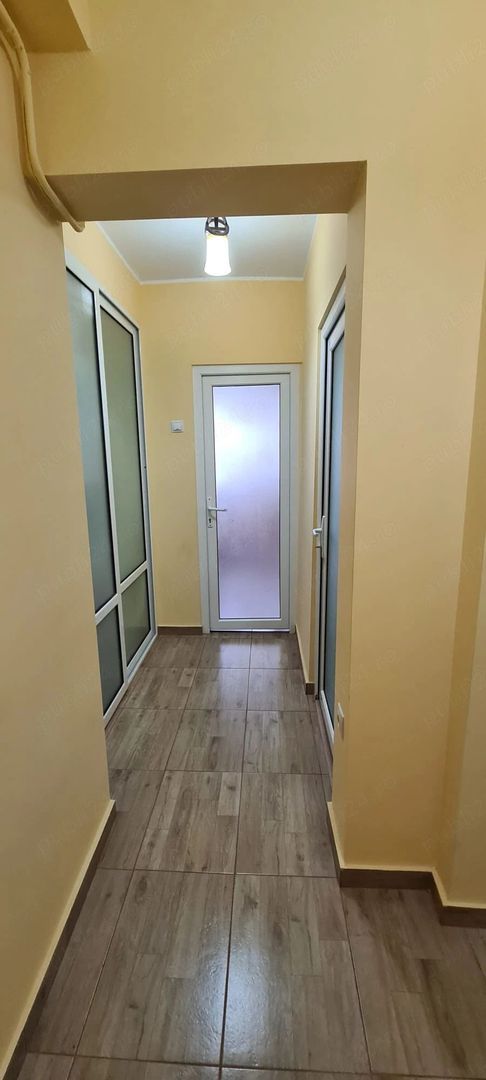 De inchiriat apartament 1 camera micro 20, etaj 1, 1500 lei - foto 6
