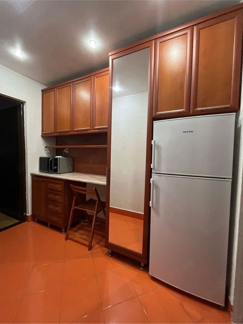 De inchiriat apartament 1 camera faleza Dunarii, et. 9, 1400 lei - foto 3 De inchiriat apartament 1 camera faleza Dunarii, et. 9, 1400 lei - foto 3