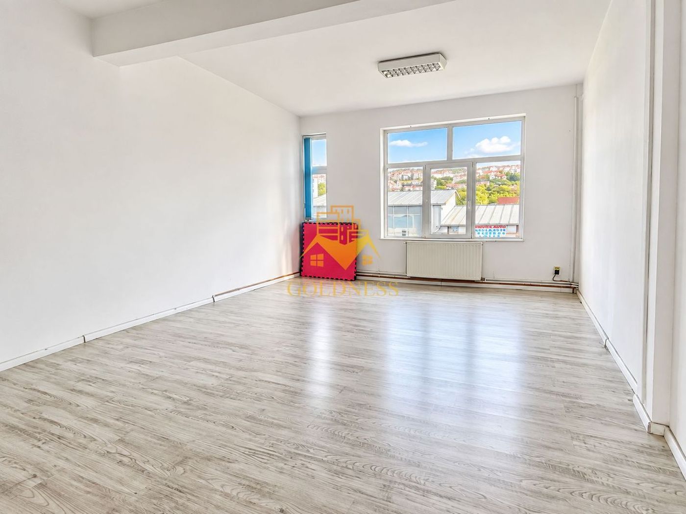Spatiu comercial/ birouri, aprox. 200 mp, lângă METRO, BMW, Floresti - foto 3