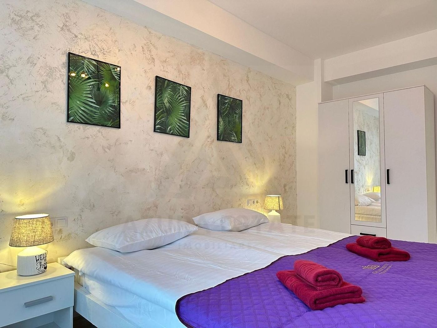 Apartament modern 3 camere 101 mp 2 bai lift terasa si parcare Central - foto 7 Apartament modern 3 camere 101 mp 2 bai lift terasa si parcare Central - foto 7