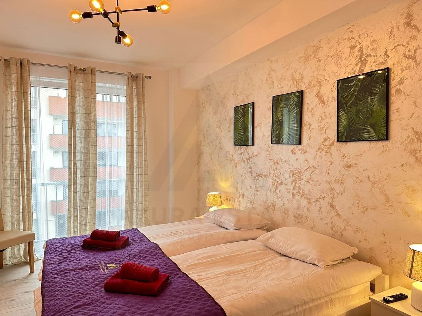 Apartament modern 3 camere 101 mp 2 bai lift terasa si parcare Central - foto 8 Apartament modern 3 camere 101 mp 2 bai lift terasa si parcare Central - foto 8