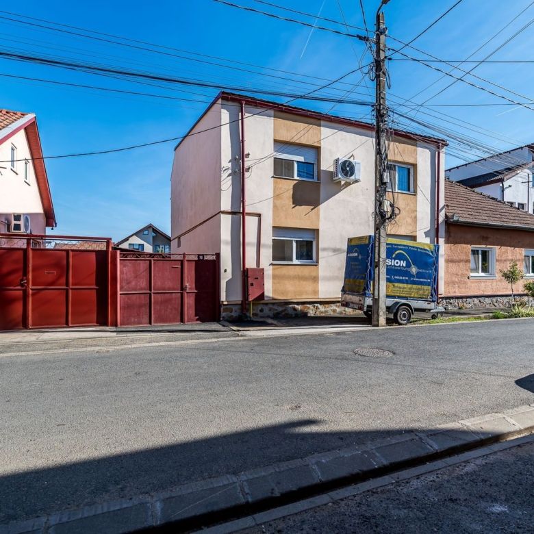 Casa in Micalaca - teren 457 mp - Garaj si Gradina - COMISION 0% - Imagine principala