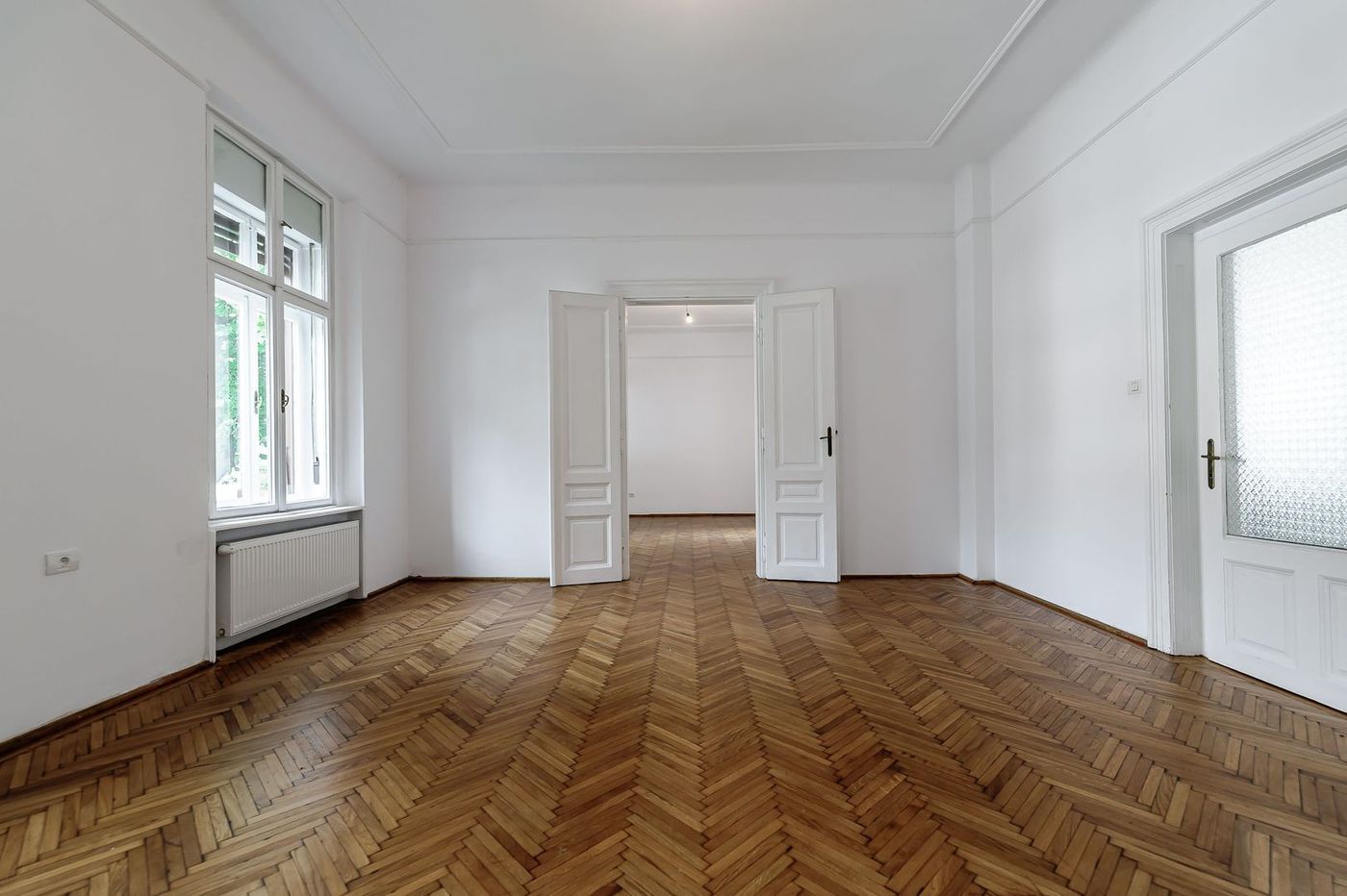 Oportunitate Unică pentru Afacerea Ta în Centrul Orașului! Comision 0% - foto 4