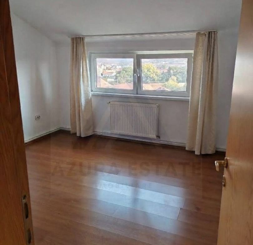 Apartament 3 camere nemobilat 52 mp utili zona Trei Stejari - foto 2