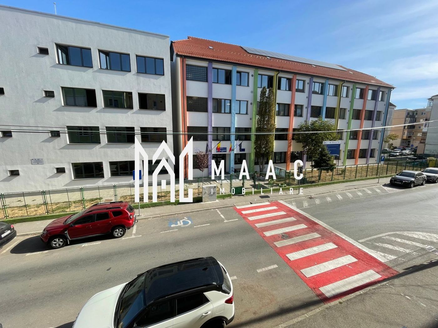 Apartament de vânzare Sibiu | Vasile Aaron | 4 camere | decomandat - foto 3