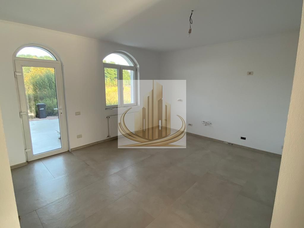 Casă 5 camere, 2 niveluri, intrări și utilități separate – Șag - foto 8