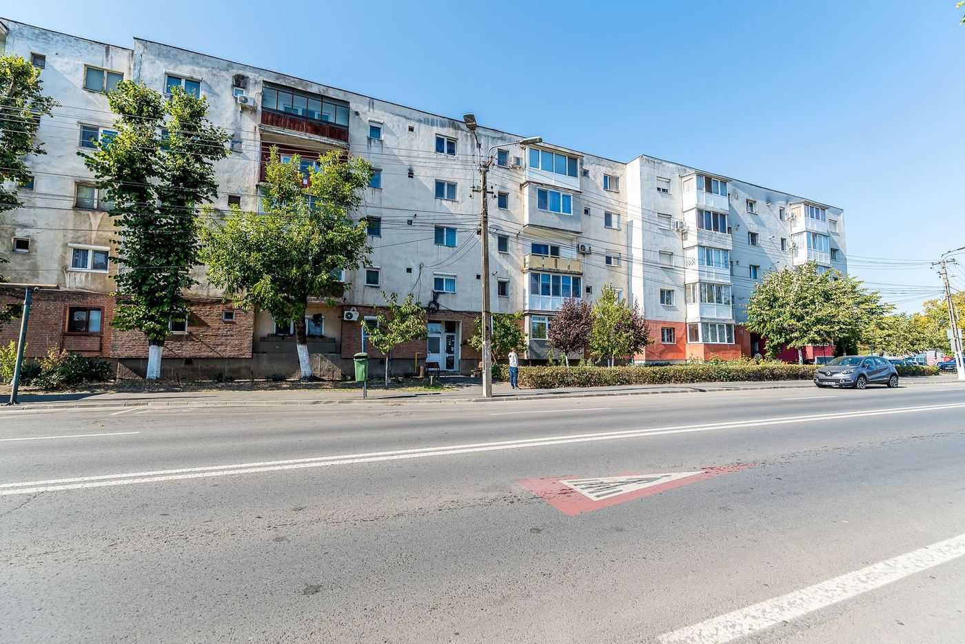 Apartament 2 camerel, bloc V8,  Zona 6 Vânători. - Imagine principala