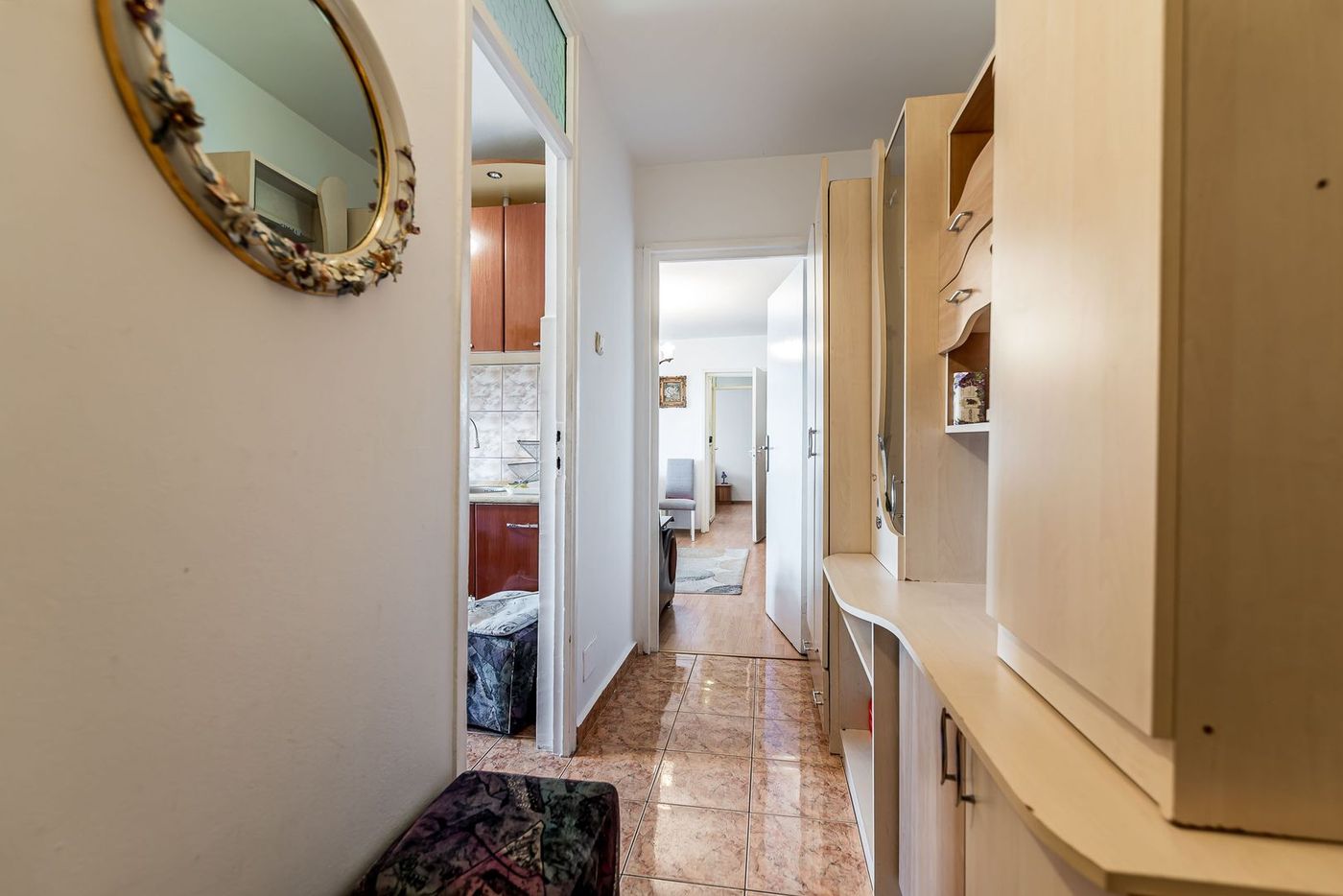 Apartament 2 camerel, bloc V8,  Zona 6 Vânători. - foto 6