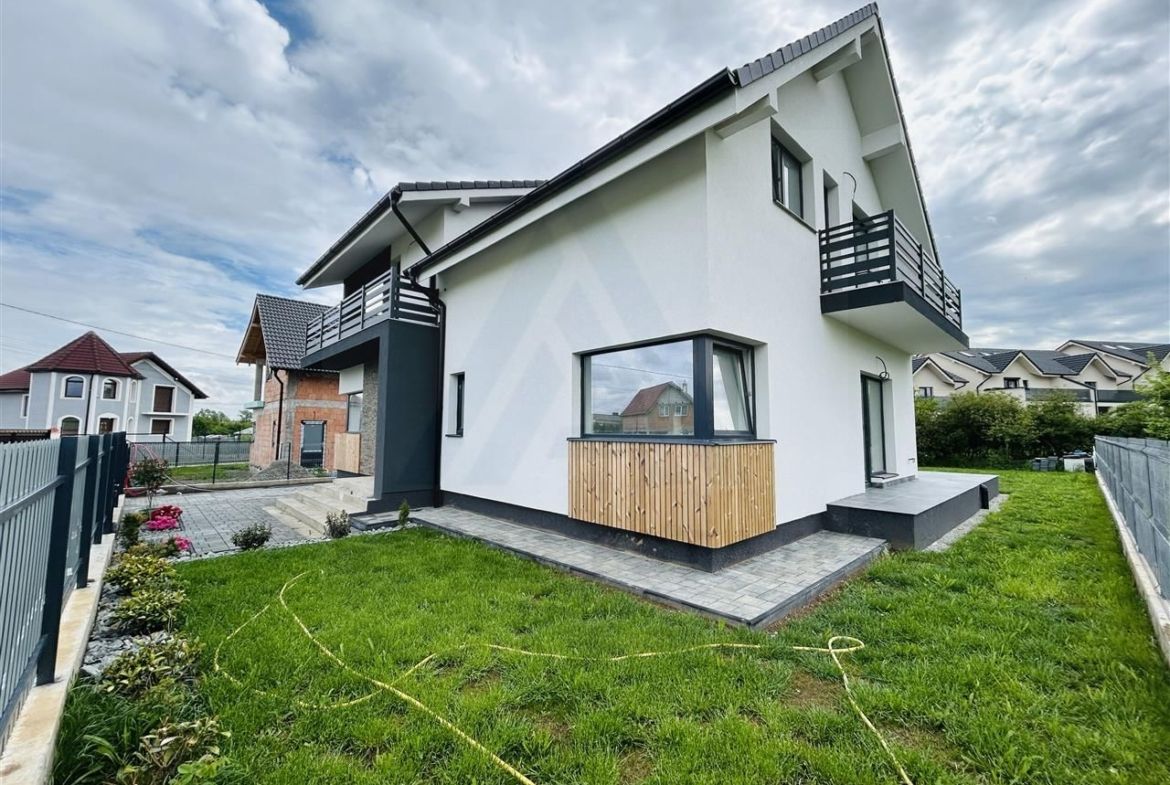 Casa intabulata premium finisata 5 camere curte 490 mp in Cristian - foto 2