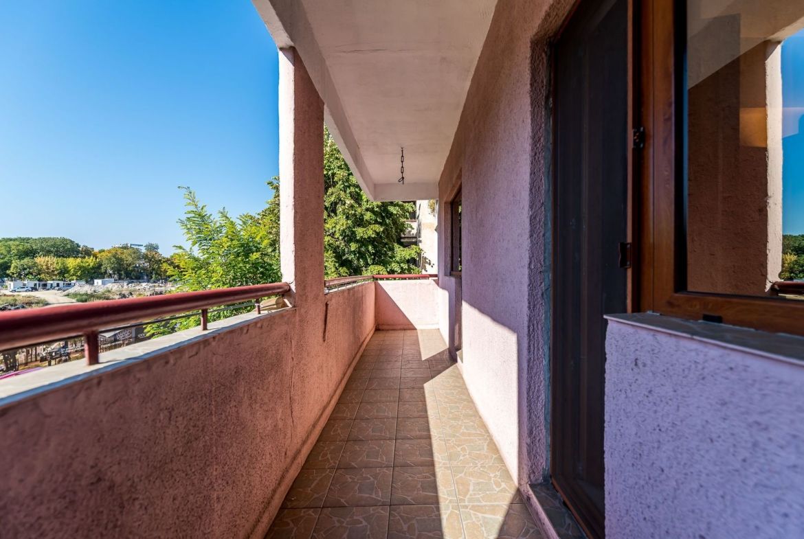 Apartament 3 camere, etaj 1,  zona Băncilor / Podgoria - foto 3