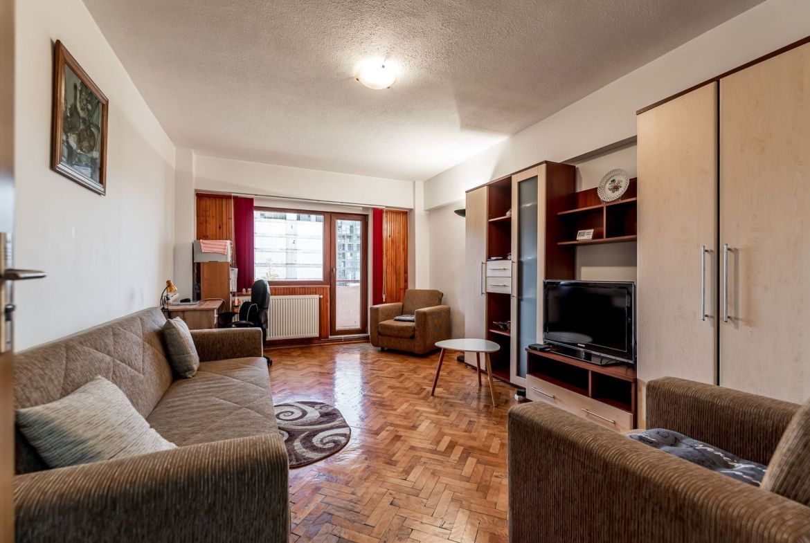 Apartament 3 camere, etaj 1,  zona Băncilor / Podgoria - foto 4