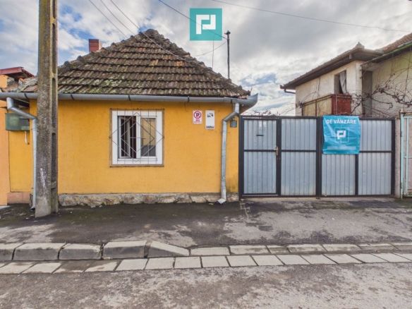 Preț redus la 64.000€! Casă/firmă Navigatorilor - Imagine principala
