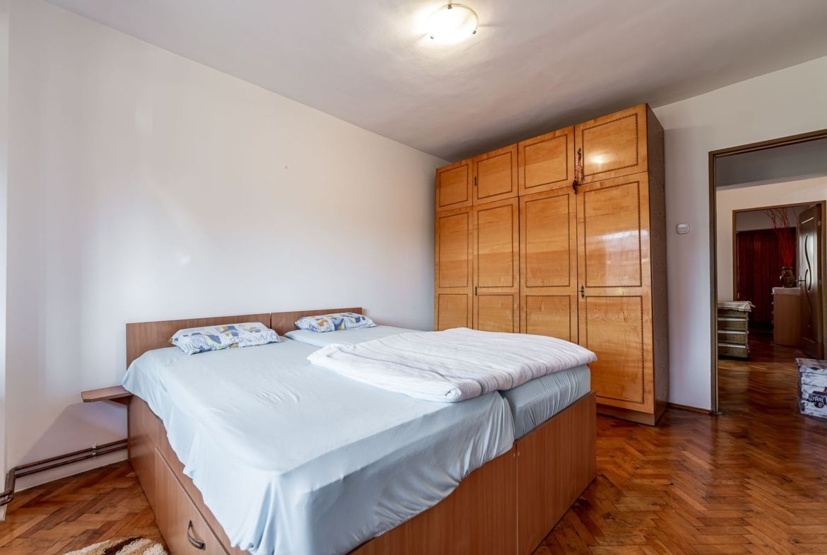 Apartament 3 camere, etaj 1,  zona Băncilor / Podgoria - foto 8