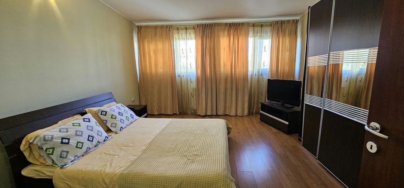 Spațiu - apartament 5 camere de închiriat – 160 mp - Micro 20 – zona BKO - Imagine principala