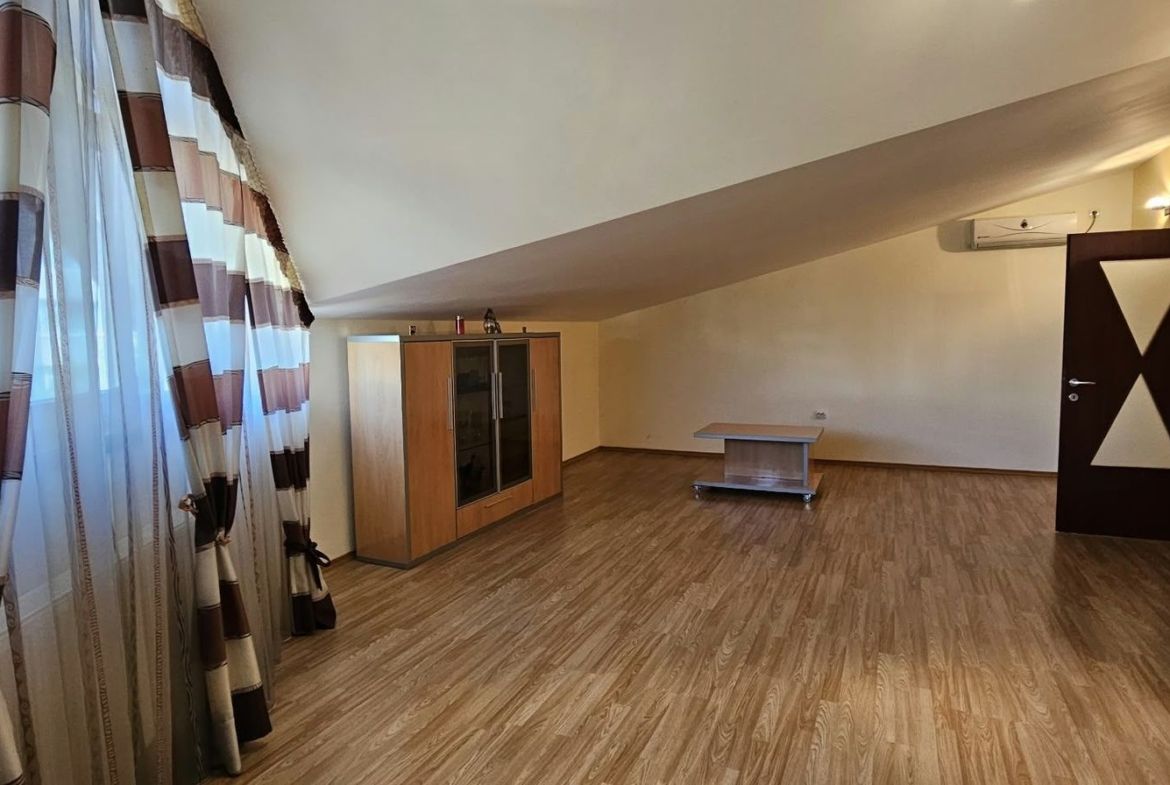 Spațiu - apartament 5 camere de închiriat – 160 mp - Micro 20 – zona BKO - foto 7