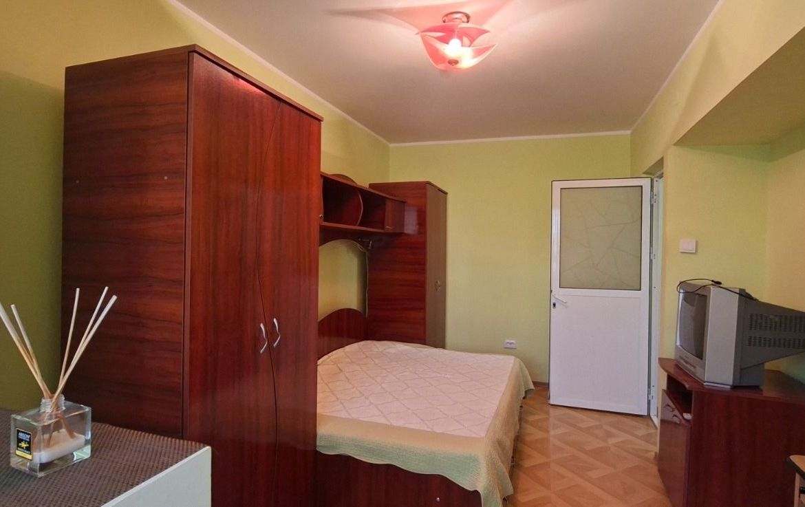 De inchiriat apartament cu 2 camere Micro 14, etaj 1, 350 euro - foto 8
