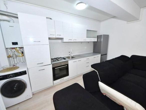 De inchiriat apartament 2 camere, bloc Flamingo, etaj 3, 500 euro - Imagine principala