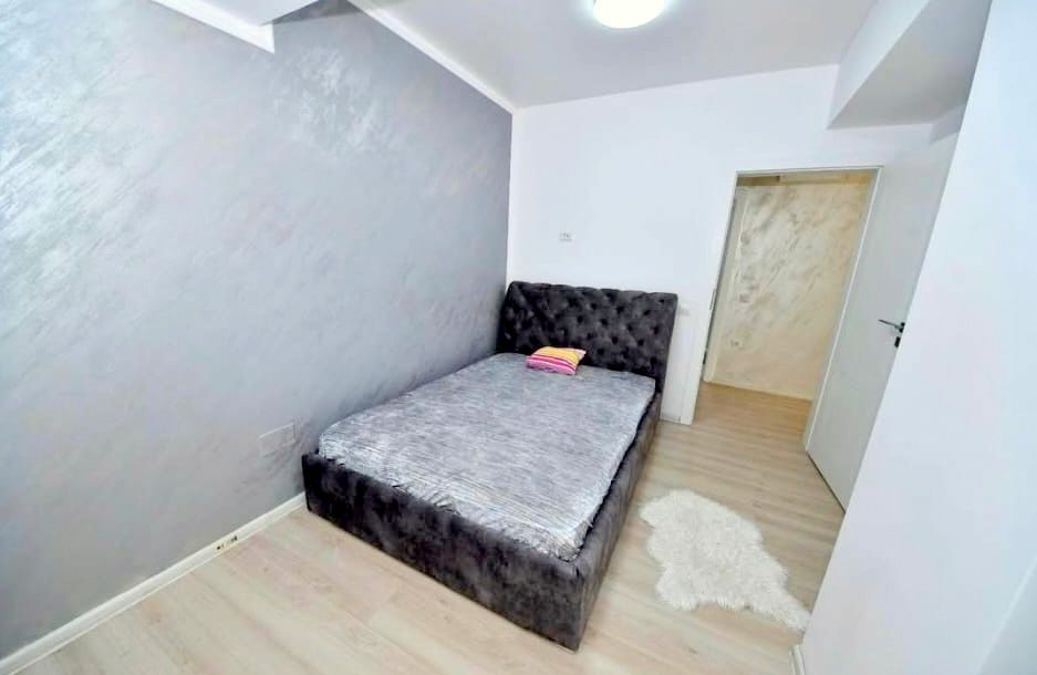 De inchiriat apartament 2 camere, bloc Flamingo, etaj 3, 500 euro - foto 4