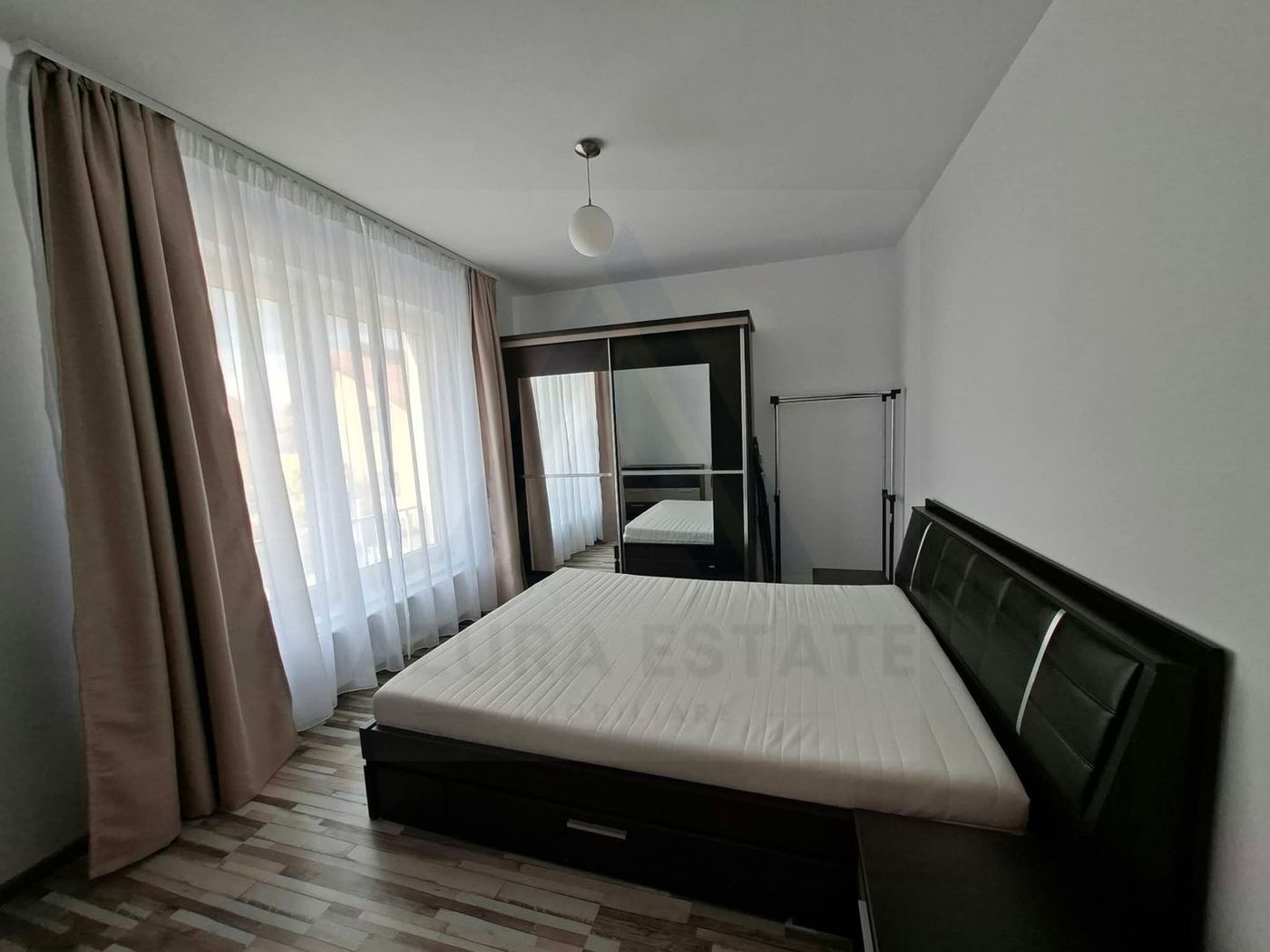 Apartament premium 70 mp utili etaj 1 cu 2 locuri parcare Arhitectilor - foto 4