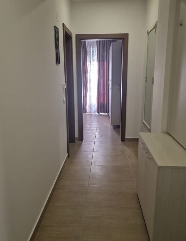 De inchiriat apartament cu 2 camere bloc nou, Anul revolutiei, et.1, 450 E - foto 5