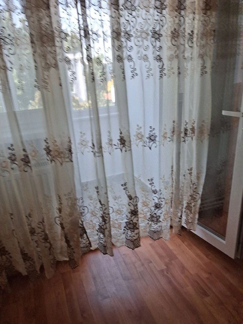 De inchiriat apartament cu 2 camere etaj 4 micro 13, 320 euro - foto 4