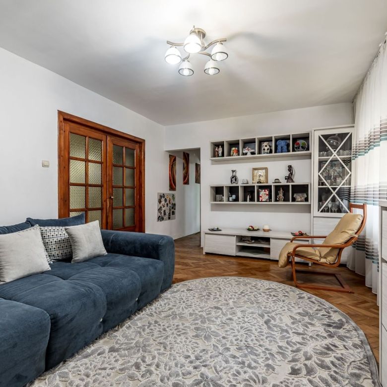 🏡 3 camere, 2 băi, parter – Aurel Vlaicu | 79.000 € - Imagine principala