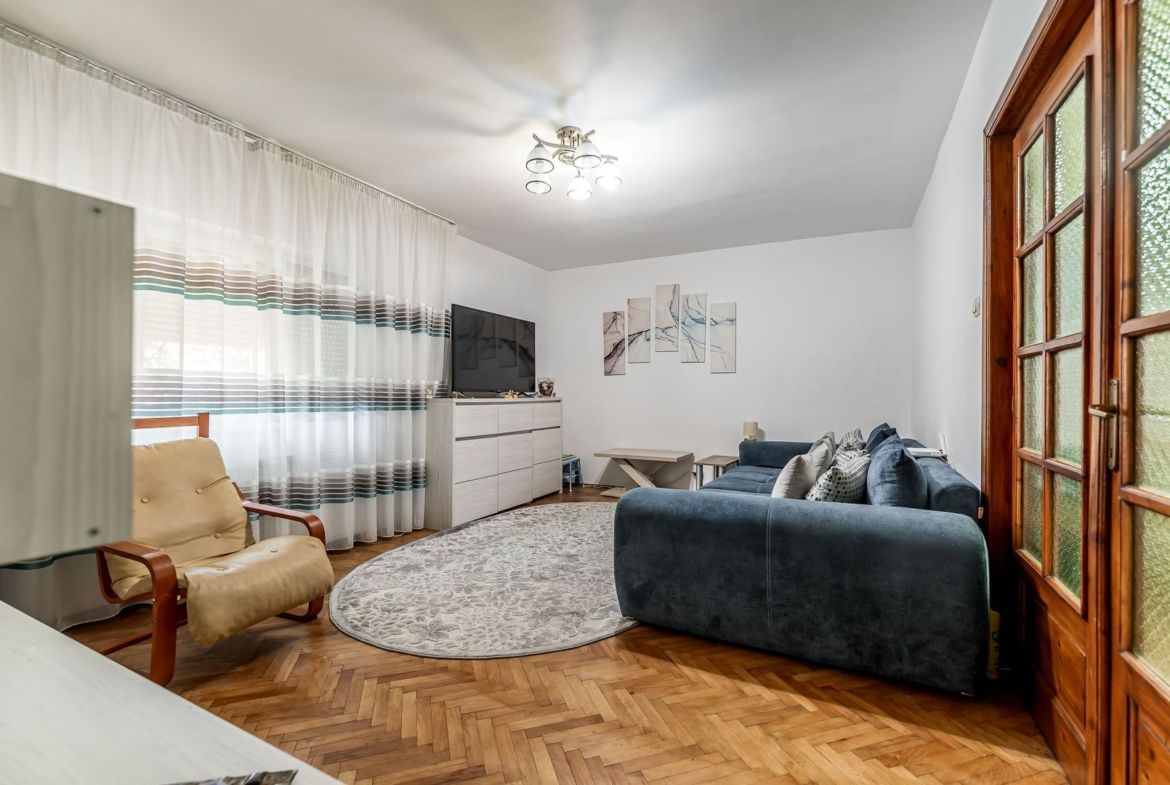 🏡 3 camere, 2 băi, parter – Aurel Vlaicu | 79.000 € - foto 2