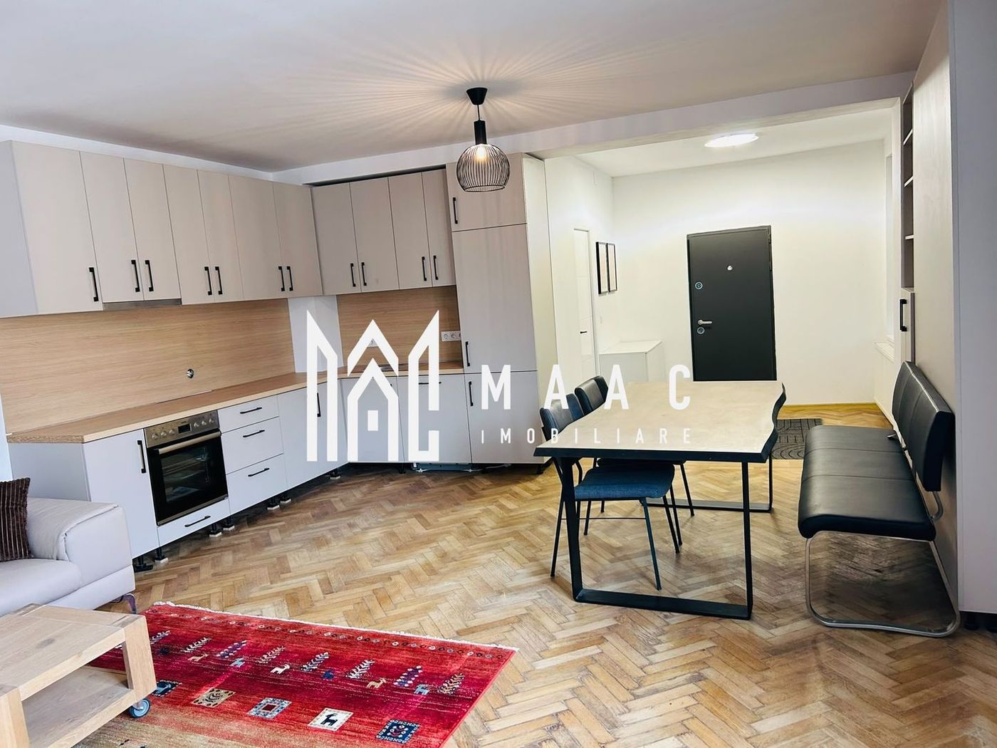 Apartament 2 camere de închiriat | Cisnădie, Central | Curte - foto 3