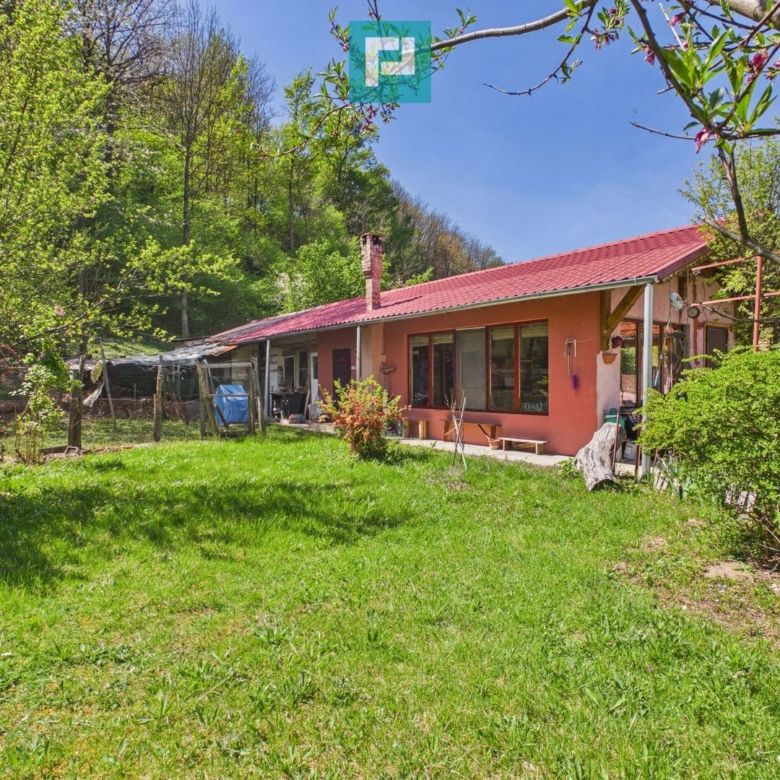 Casă Câmpani, 8000 mp teren, la poalele Apusenilor - Imagine principala