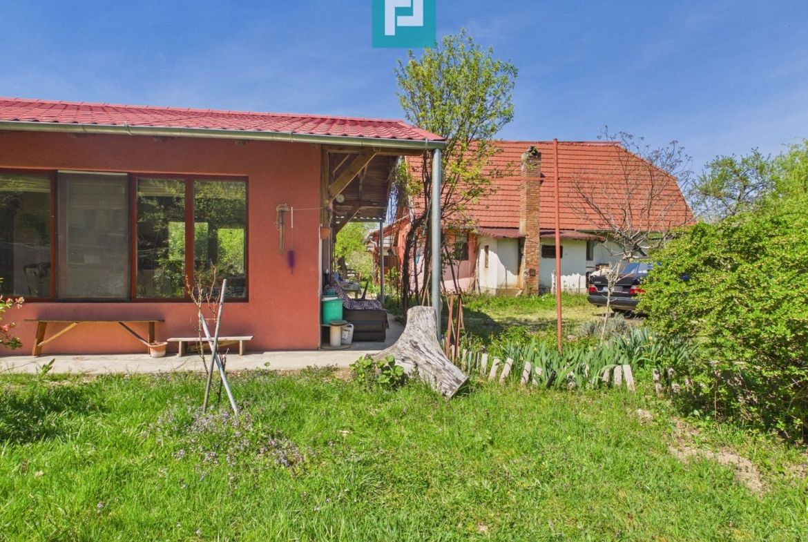 Casă Câmpani, 8000 mp teren, la poalele Apusenilor - foto 6