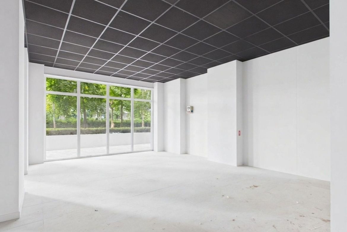 Spațiu comercial 220 mp, 9 parcări, Oradea - foto 6