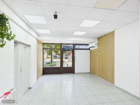 Spațiu comercial 102 mp, vitrină 10 m – Ioșia - Imagine principala