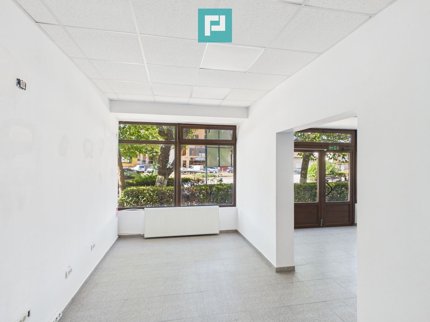 Spațiu comercial 102 mp, vitrină 10 m – Ioșia - foto 3