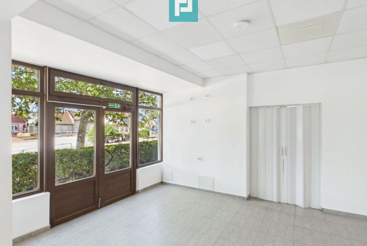 Spațiu comercial 102 mp, vitrină 10 m – Ioșia - foto 5