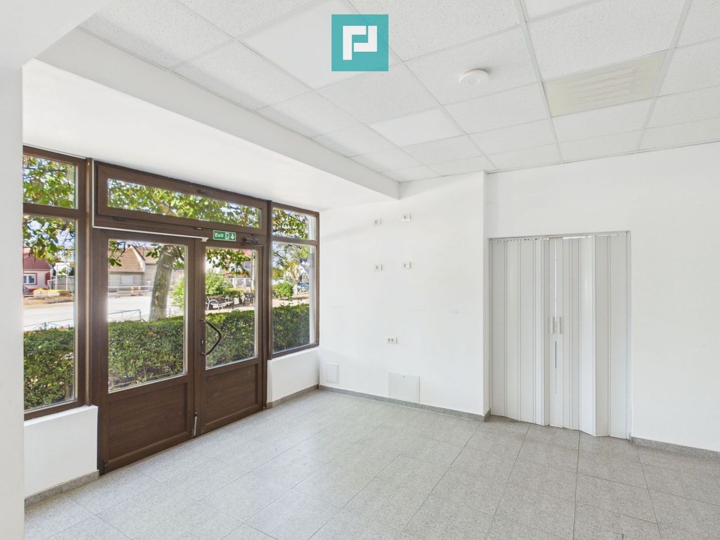 Spațiu comercial 102 mp, vitrină 10 m – Ioșia - foto 5