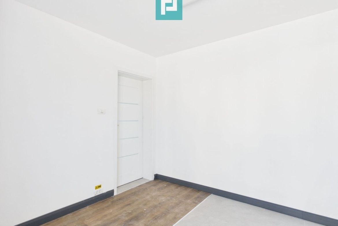 Birou 32 mp Oradea, parcare, acces centură - foto 3