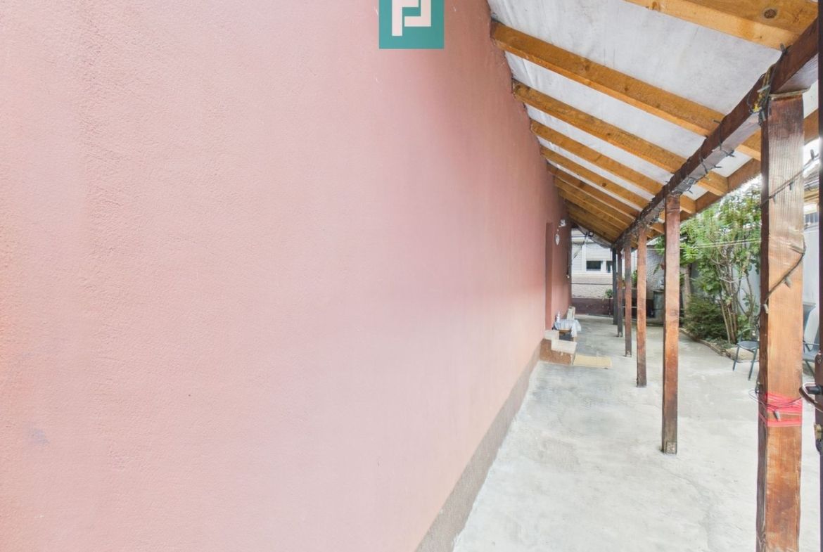 Casă cu 2 corpuri, teren 398 mp, Oradea - foto 5
