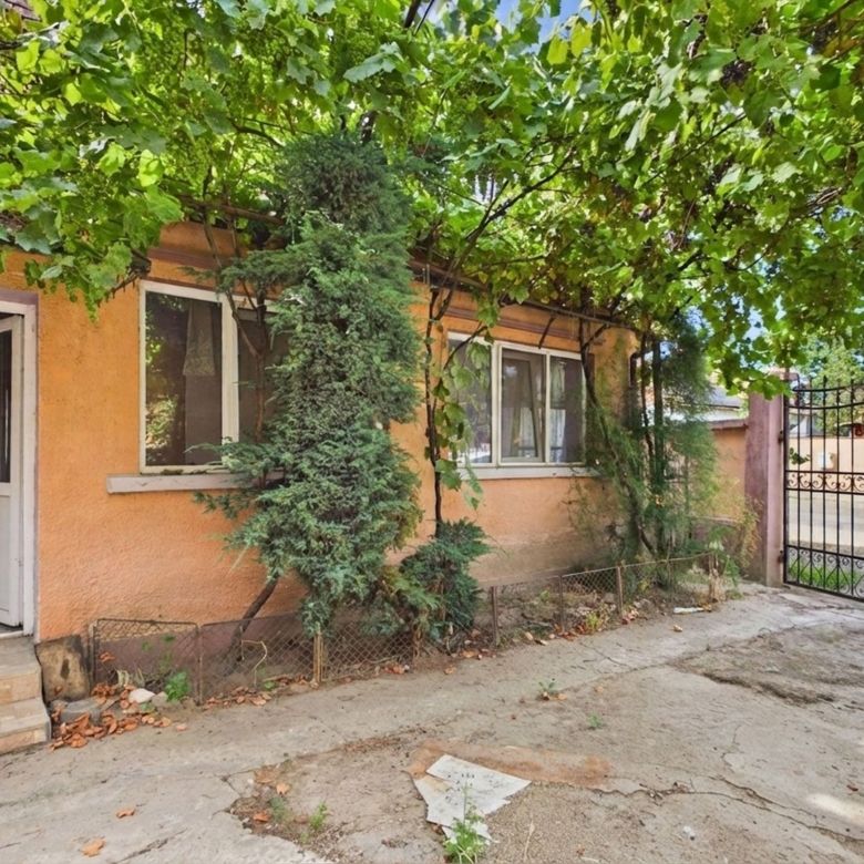 Casă Tileagd, 25 km Oradea, teren 328 mp - Imagine principala