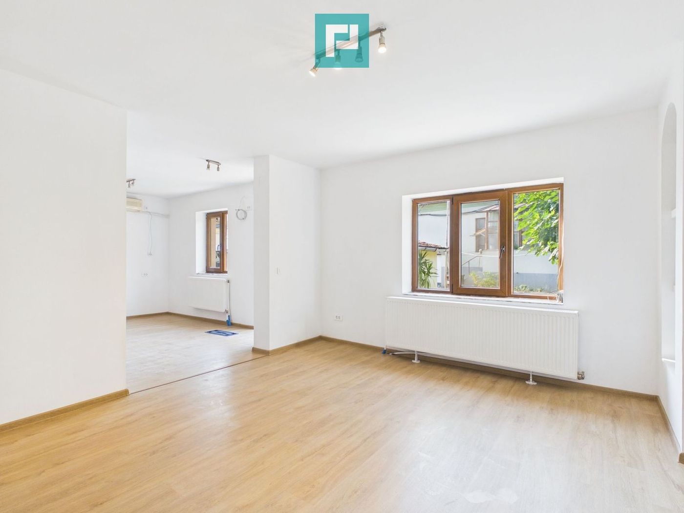 Casă renovată ultracentral | Str. Primăriei - foto 5