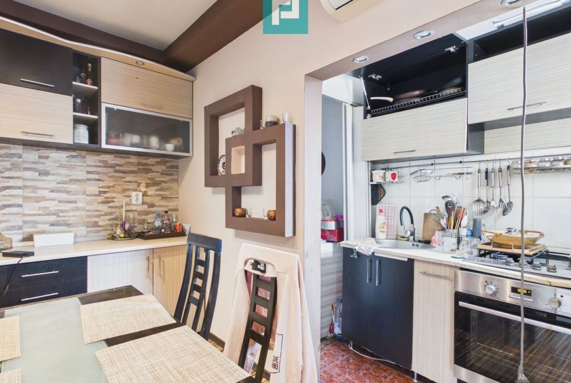 Apartament la Casă cu Curte Proprie, Zona Gării - foto 8