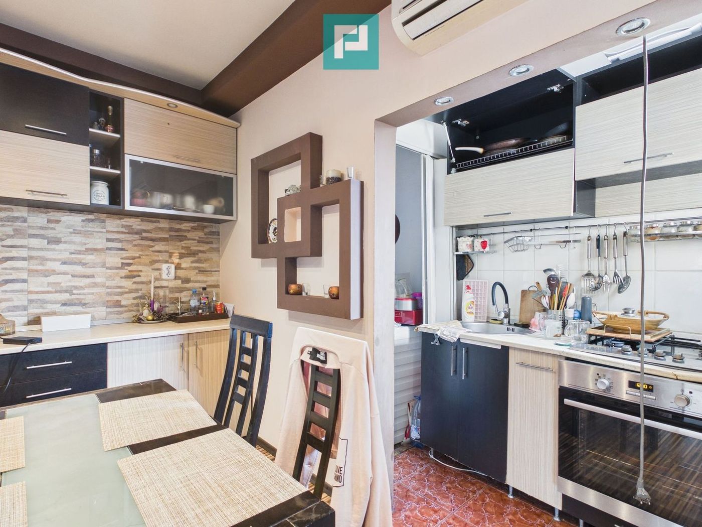 Apartament la Casă cu Curte Proprie, Zona Gării - foto 8