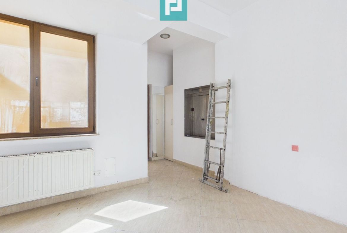 Spațiu Comercial Open Space, Vitrină 8 m, Etaj 1 - foto 4