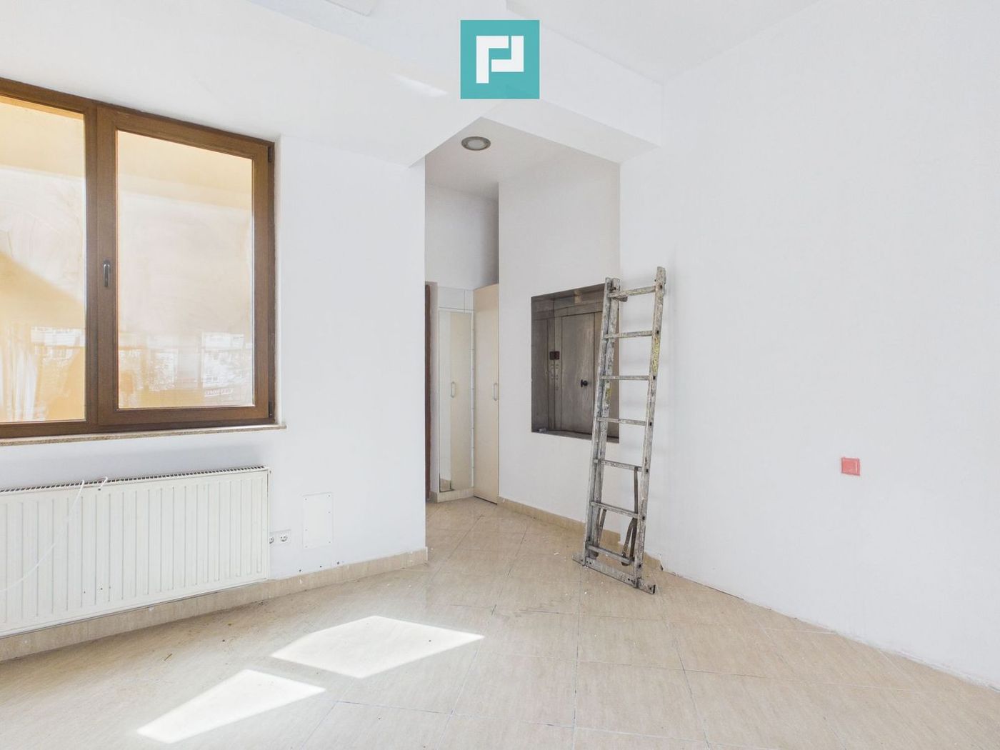 Spațiu Comercial Open Space, Vitrină 8 m, Etaj 1 - foto 4