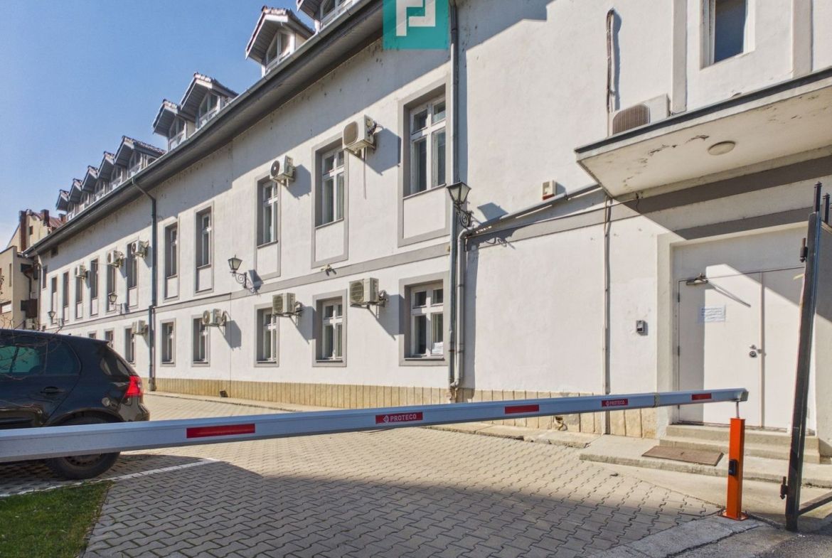 Birouri Ultracentrale, 154 mp, Parcare cu bariera - foto 2