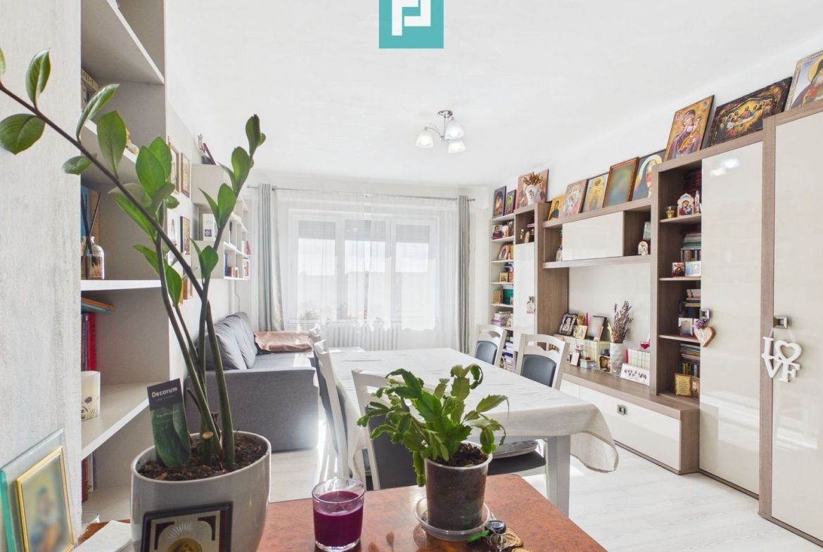 Apartament 4 camere, spațios pentru familie - Imagine principala