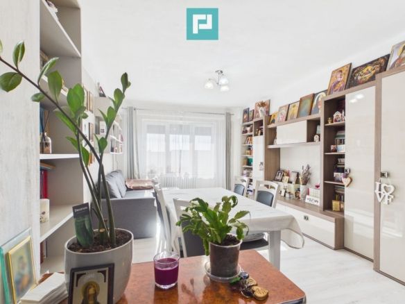 Apartament 4 camere, spațios pentru familie - Imagine principala