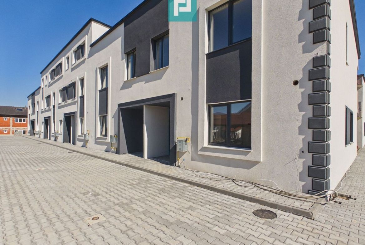 Casă Terraced / Townhouse, 120 mp utili, Sânmartin - Imagine principala